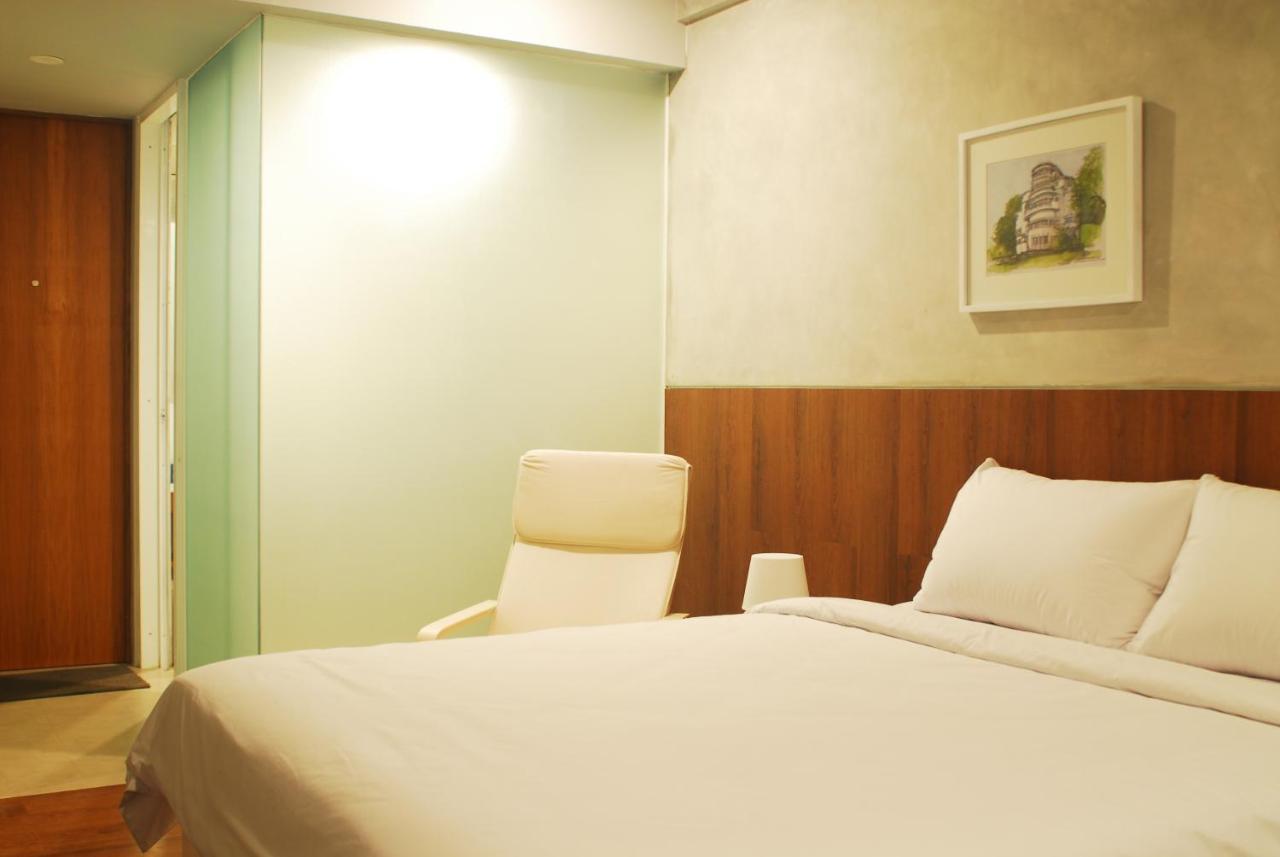 2510 Urbanliving Aparthotel Jakarta Exterior photo
