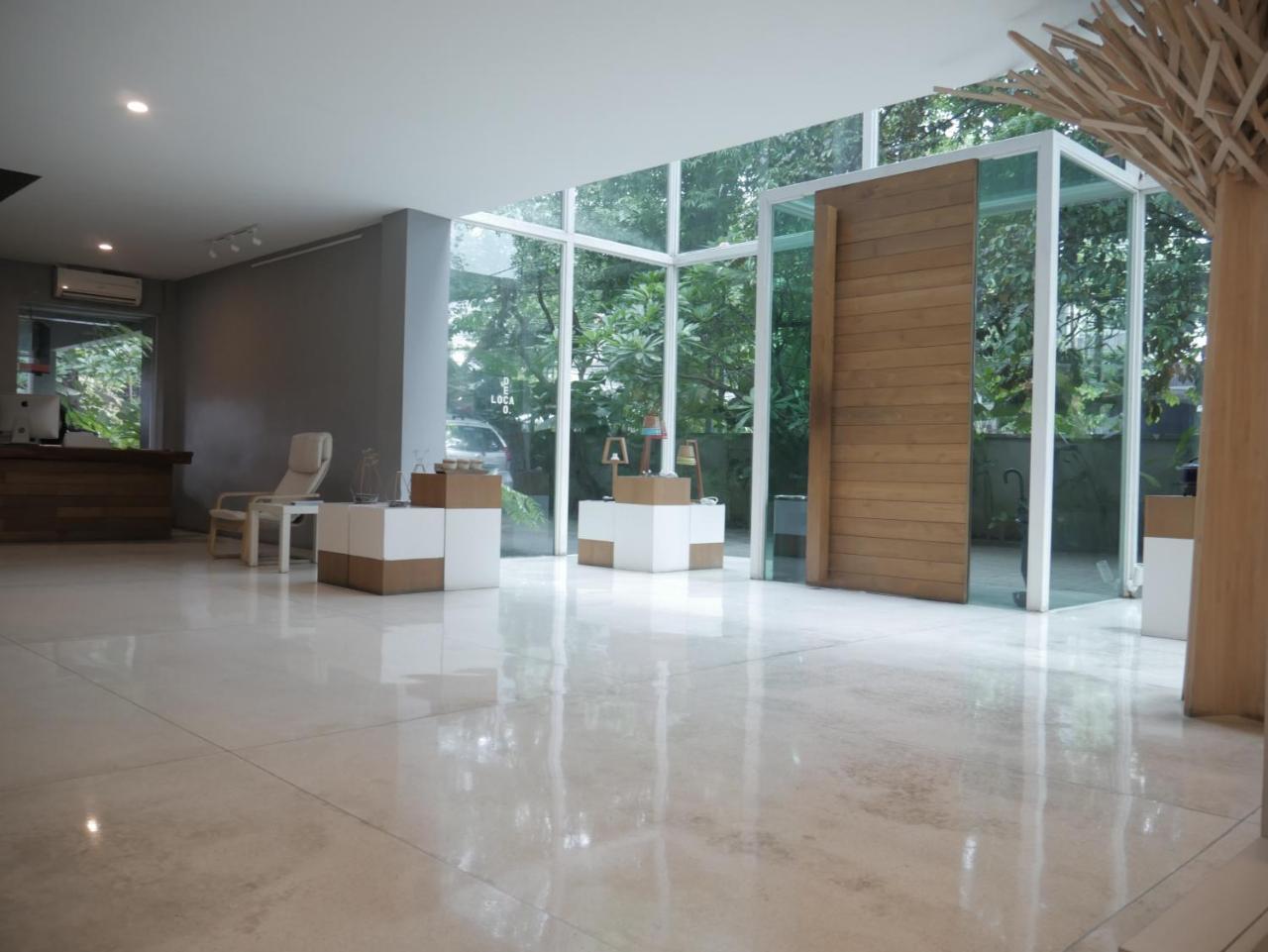 2510 Urbanliving Aparthotel Jakarta Exterior photo