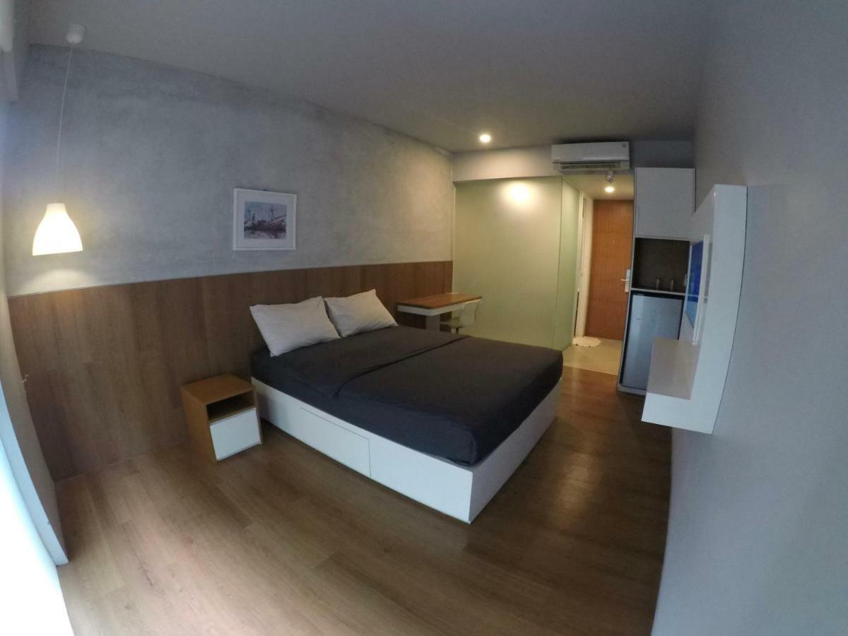 2510 Urbanliving Aparthotel Jakarta Exterior photo