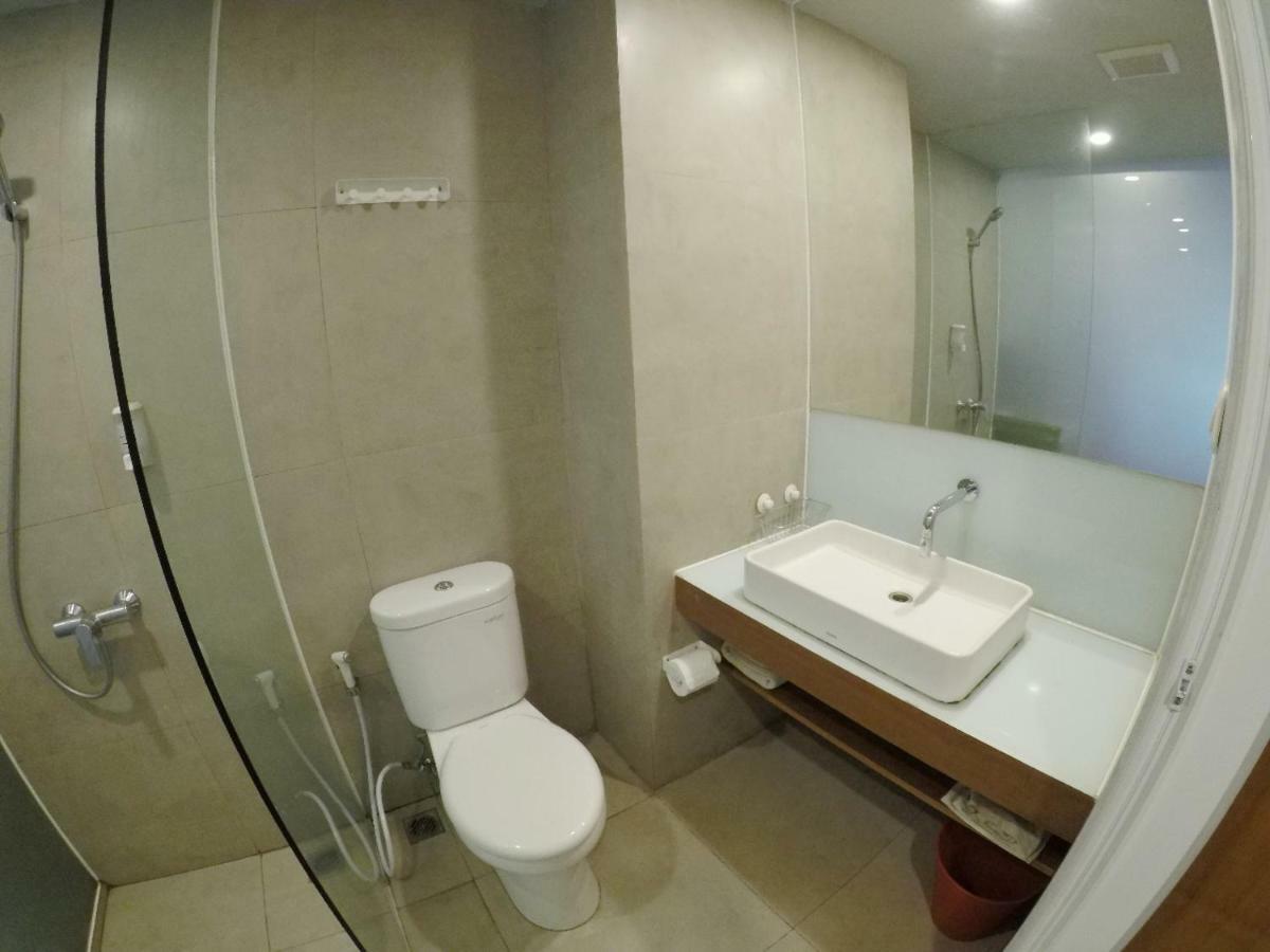 2510 Urbanliving Aparthotel Jakarta Exterior photo
